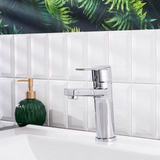 Смеситель для раковины BOOU B8246-1LJ хром